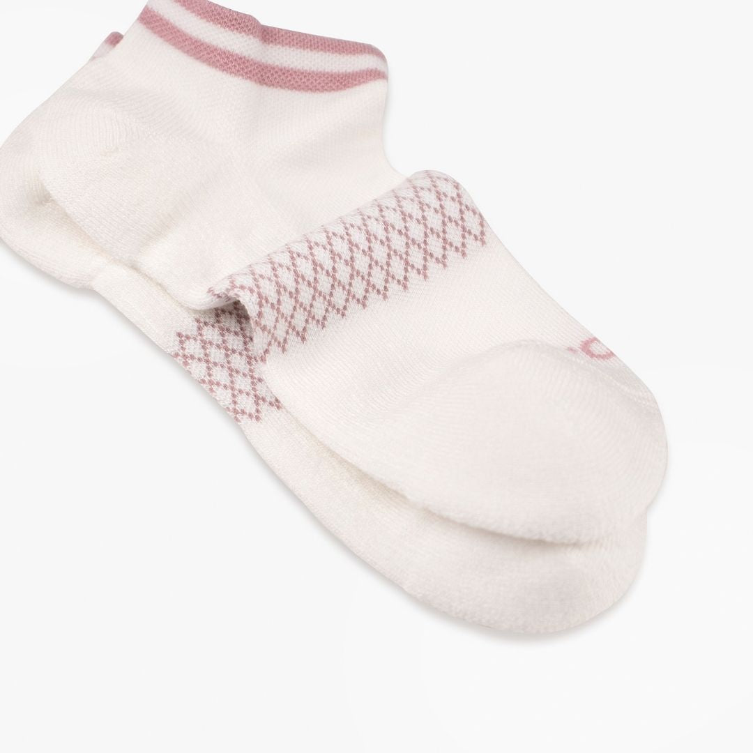 [Double Pink Stripes on White]