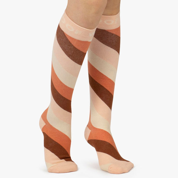 //kw.drwoofapparel.com/cdn/shopifycloud/storefront/assets/no-image-2048-a2addb12_grande.gif