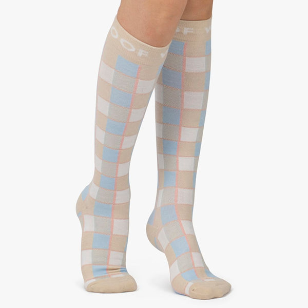 //kw.drwoofapparel.com/cdn/shopifycloud/storefront/assets/no-image-2048-a2addb12_grande.gif